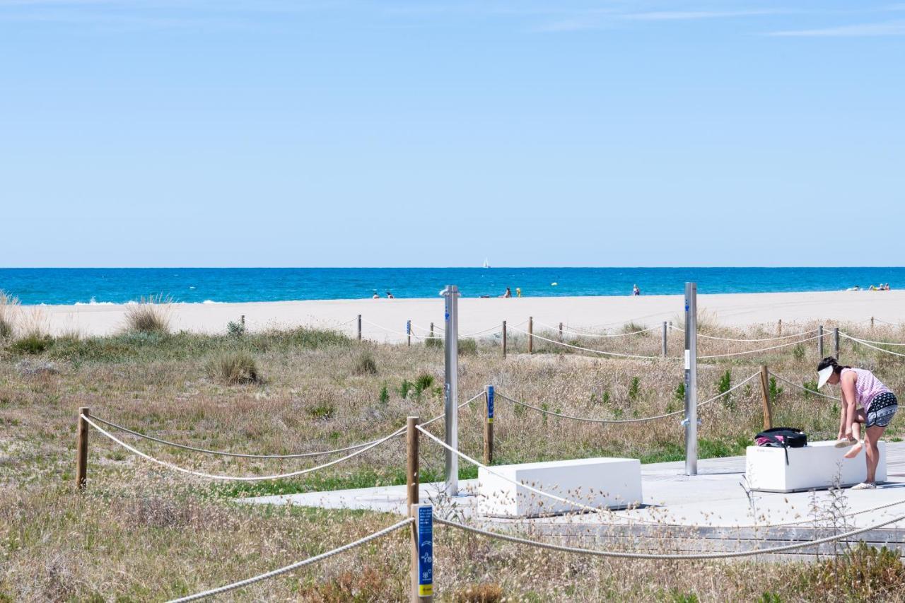 Maka Beach Apartment V Castelldefels Zewnętrze zdjęcie